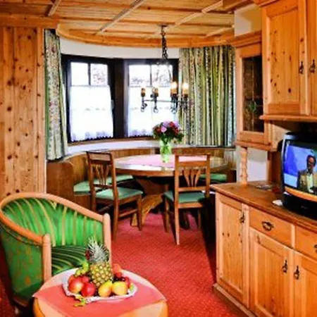 Kaltschmid - Familotel Tirol Ζέεφελντ
