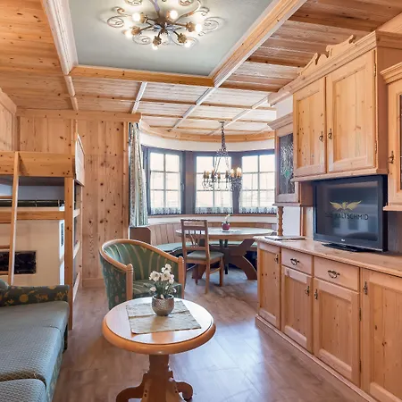 Kaltschmid - Familotel Tirol 4* Ζέεφελντ