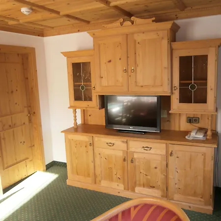 Kaltschmid - Familotel Tirol 4* Ζέεφελντ