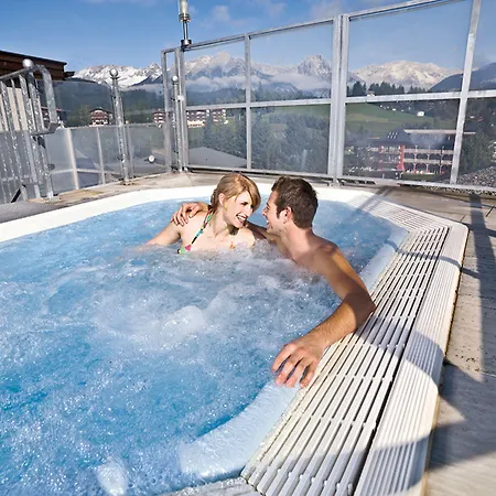 Kaltschmid - Familotel Tirol מלון 4*